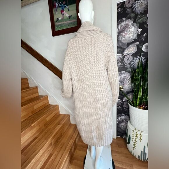 Free People LOVESHACKFANCY
GILLIES DUSTER / size M-L - Picture 8 of 11